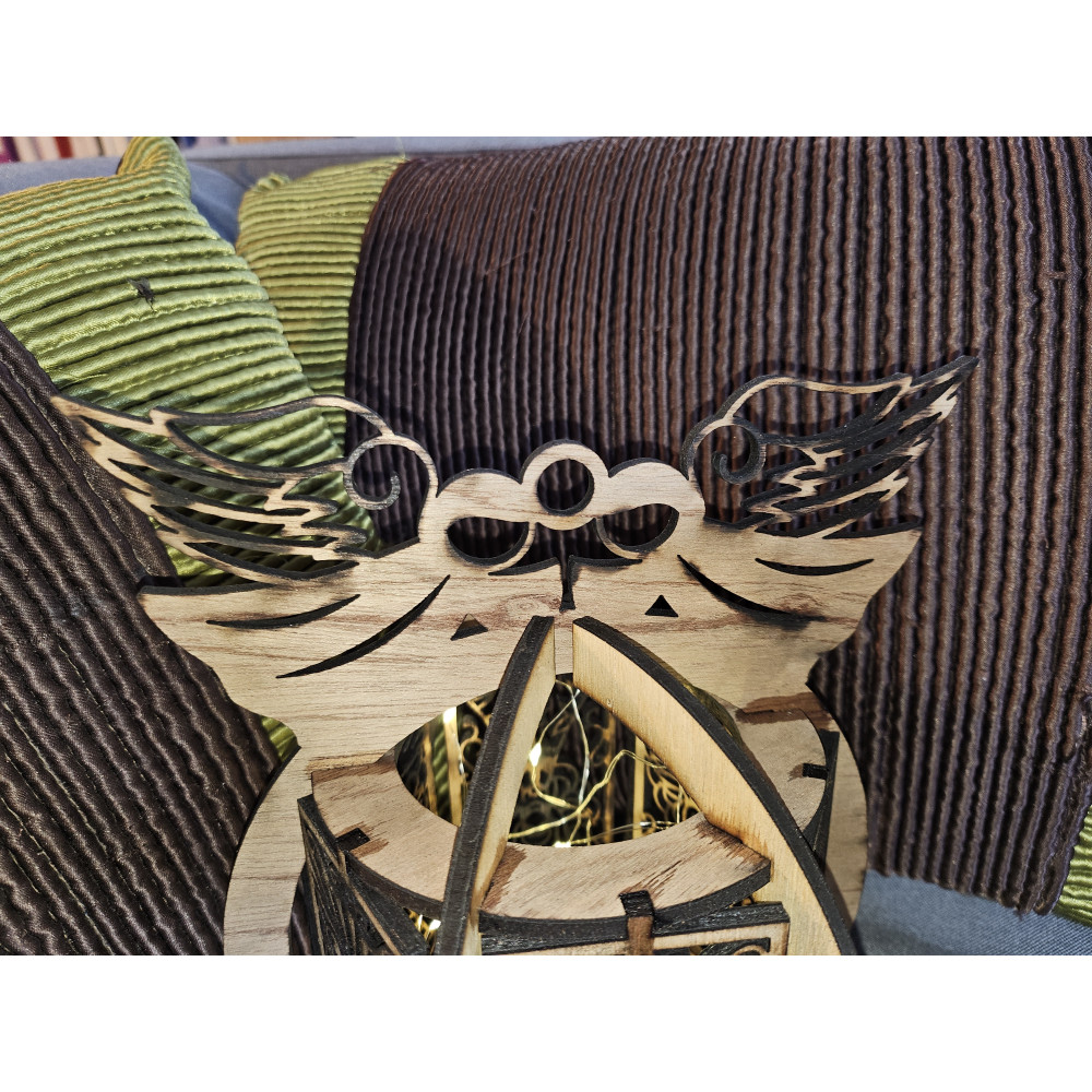 Boule ange en bois illuminé